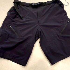 Zoic  Men’s cycle shorts size 2 XL excellent shape lots of zippers pockets belt.